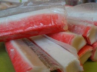 Крабовые палочки: состав, польза, мнение экпертов